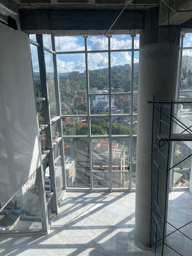 Admira Este Impresionante Apartamento A La Venta En La Selecta Zona De Las Mercedes.