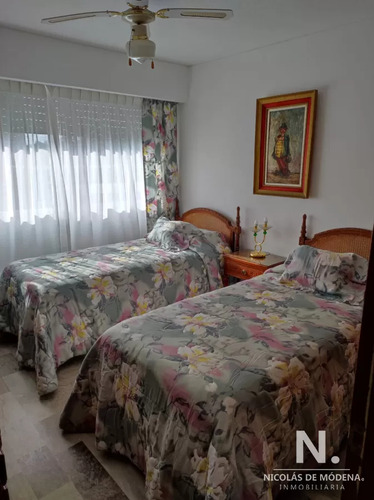 Departamento De 4 Dormitorios En Venta En Roosevelt, Punta Del Este.