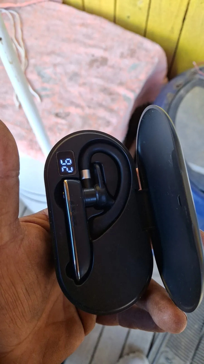 Contenido de cliente de Audífono Manos Libres Bluetooth Profesional Yyk-530 Negro