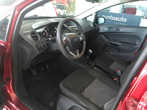 Imagen 9 de 15 de Ford Fiesta Kinetic Design 2014 1.6 Sedan S Plus 120cv