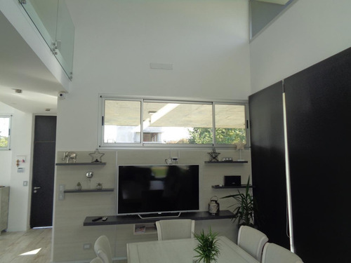 Imagen 24 de 30 de Excepcional Casa Barrio Privado De Palos Verdes- 3 Dormitorios- Piscina - Quincho