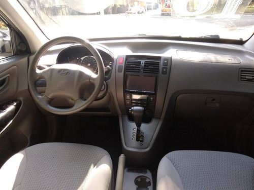 Imagem 12 de 15 de Hyundai Tucson Gls 2.0 Flex 2016