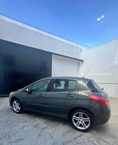 Peugeot 308 2.0 Feline 143cv