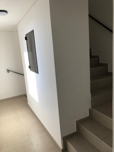Imagen 4 de 12 de Departamento En Venta En Los Polvorines