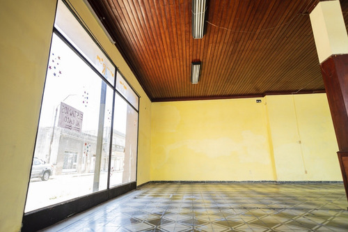 Locales Comerciales Venta En Esquina Zona Centro Carmelo