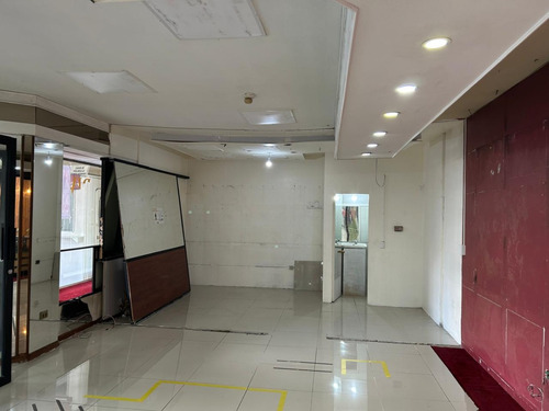Extraordinario Local Comercial Mall Mirage
