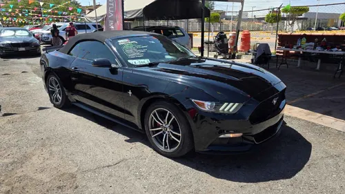 Ford Mustang 2p Coupé EcoBoost L4/2.3/T Aut