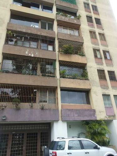 Se Vende Apto 92m2 3h/2b/2p Monterrey