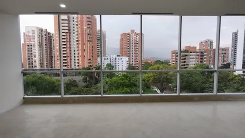 Oficinas En Arriendo Poblado 643-8292359