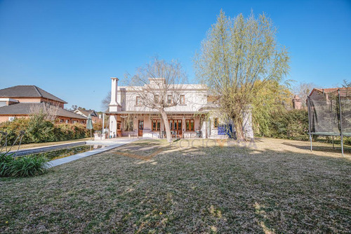 Casa En Venta En Campos De Alvarez Moreno