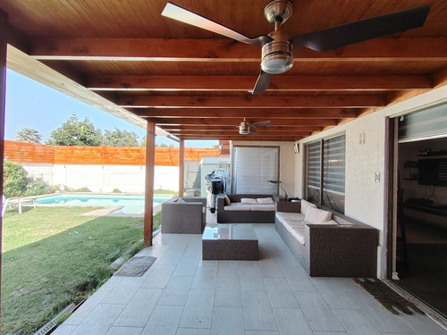 Casa En Venta Con Acceso A Laguna Artificial