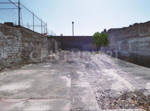 Se Renta Terreno 630m2 A Dos Calles De La Diagonal Defensores.