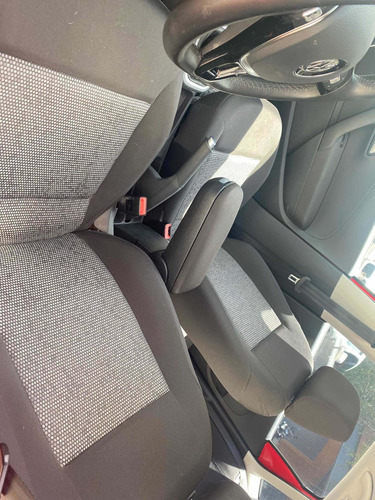 Imagen 7 de 11 de Volkswagen Polo Comfortline Plus 1.6