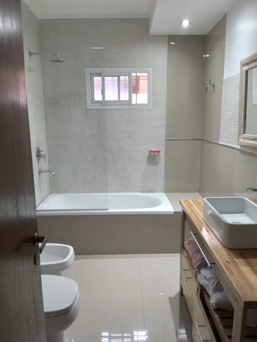 Imagen 9 de 26 de Hermosa Casa 6 Ambientes En Venta En Villa De Mayo