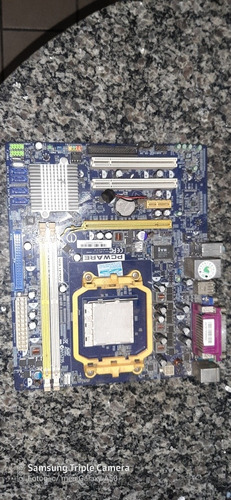 Placa Mae W61pmv ( Defeito)