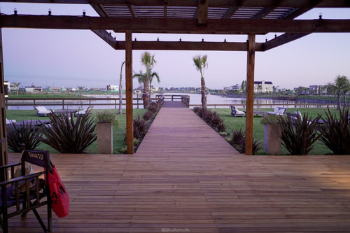 Imagen 7 de 14 de Hermoso Lote De 600 M2 A La Laguna En Barrio Lagos De Canning