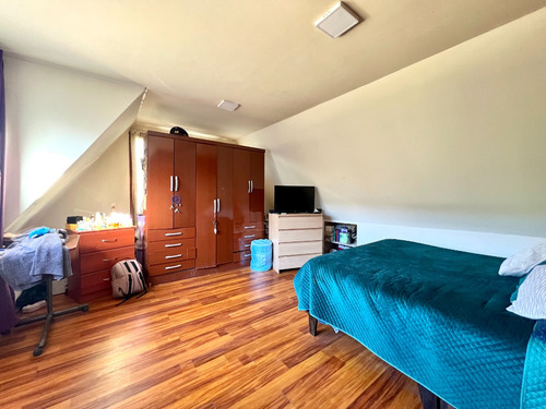 Barrio Gran Bretaña, Amplia Casa, 5d2b+servicio