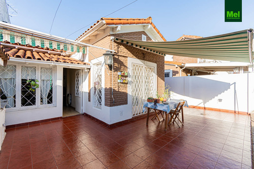 Imagen 21 de 30 de Excelente Casa 4 Amb | Jardín | Parrilla | Cochera