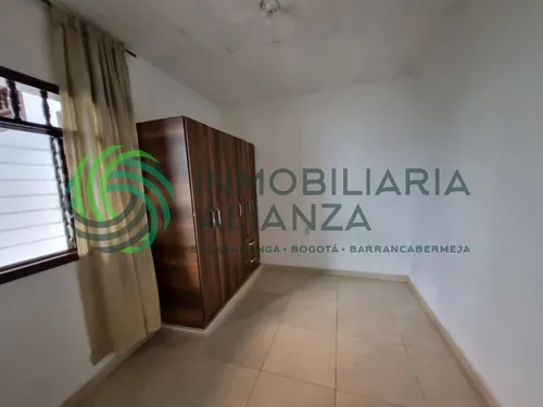 Casa En Venta En Gomez Niño. Cod V61664