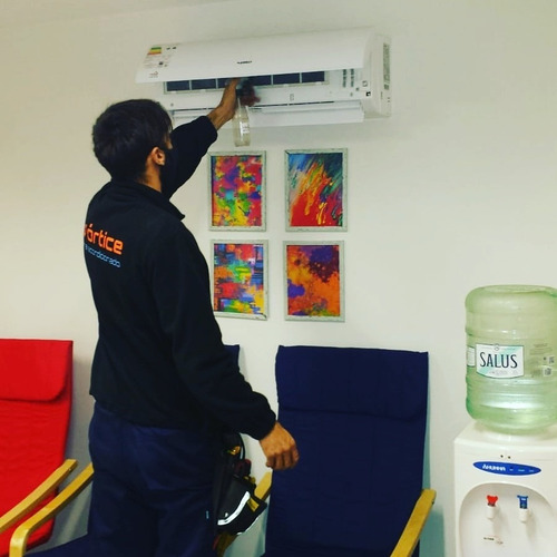 Imagen 2 de 10 de Instalación De Aire Acondicionado Reparación Carga De Gas