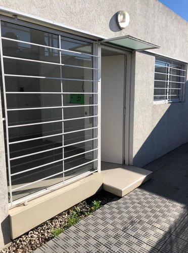 Imagen 2 de 14 de Venta Dpto En 22 Y72