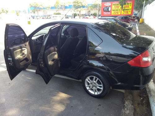 Ford Fiesta Sedan Rocam