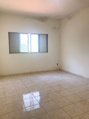 Casa Com 4 Dormitórios Com Suite, Garagem Pra 02 Veículos