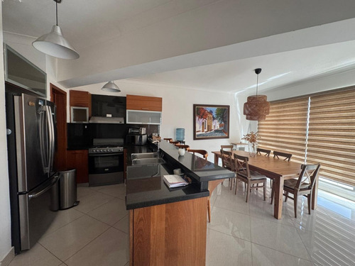 Vendo Apartamento Con Vista Al Mar