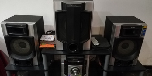 Imagen 4 de 6 de Equipo De Música Sony Genenzi Gn 600