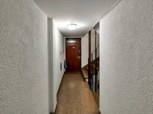 Imagen 20 de 24 de Departamento 3 Ambientes Con Balcón En Flores