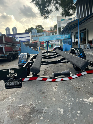 Reboque Para Jetski Com Pneus Novos Modelo Atual No Mercado