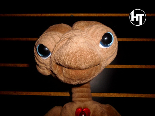 Imagen 2 de 9 de E.t. El Extraterrestre, Peluche, Con Luz, 15 Pulgadas.