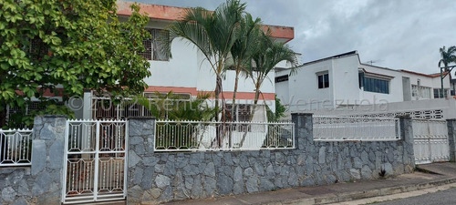 Excelente Casa En Venta El Cafetal Rsz