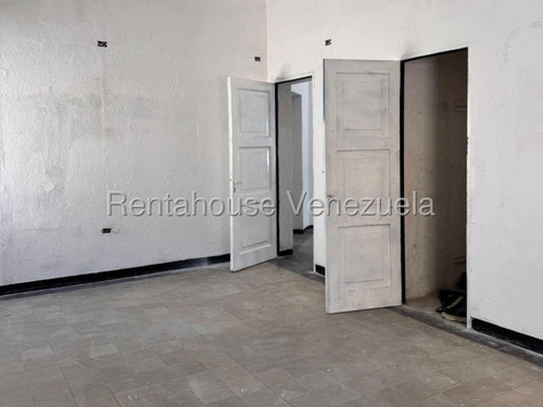 Ana Torres. Local Comercial En Venta 2518189 En El Paraíso