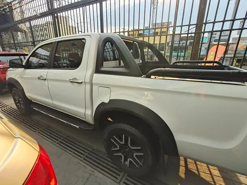 JAC Frison T8