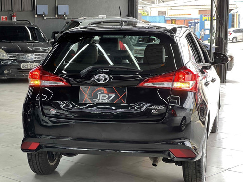 Toyota Yaris 1.3 16V FLEX XL LIVE MULTIDRIVE
