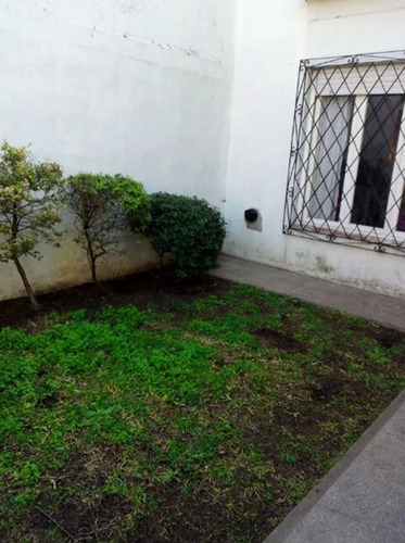 Casa En Villa Del Parque Con Facilidades