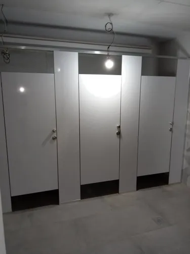 Baquelita, Baños Públicos