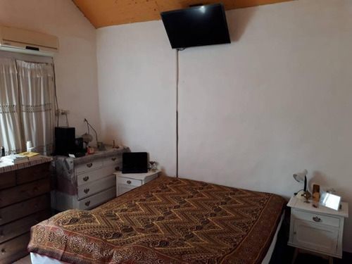 Imagen 14 de 19 de Venta Chalet En 2 Plantas Con Excelente Ubicación - Moreno Norte