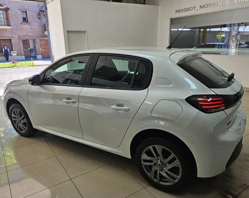 Peugeot 208 Allure AT