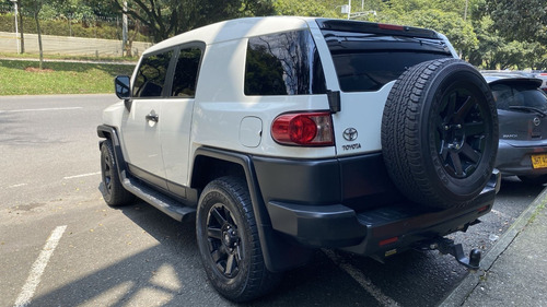 Imagen 5 de 19 de Toyota Fj Cruiser 2019