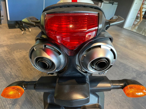 Imagen 8 de 16 de Yamaha Fazer 600 Cbr Benelli Tnt Honda Xj6 Er6n 800 Fz6