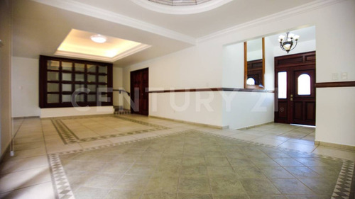 Residencia De Lujo En Venta Tepotzotlan. Un Nivel 10734