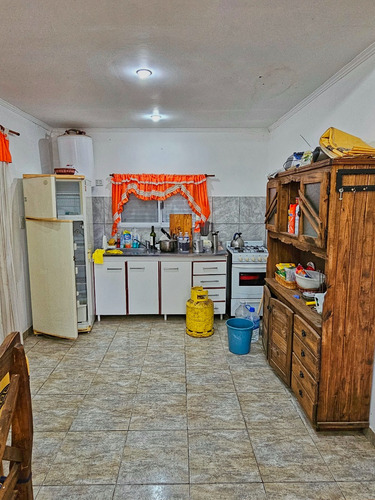 Vivienda Familiar De Construcción En Seco, San José, Colón, Entre Ríos