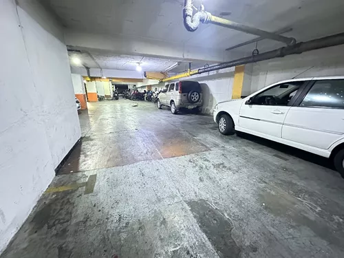 Estacionamiento En Venta En Chacao