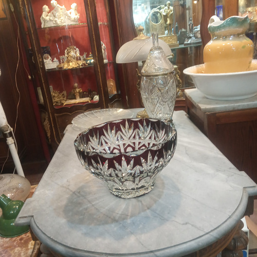 Centro De Mesa Antiguo De Cristal Bordo Tallado Frutera Rojo Bordó (Usado)