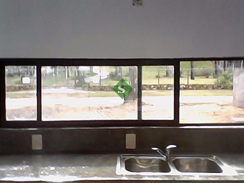 Venta De Casa En Chihuahua, 4 Dormitorios, 3 Baños Lindo Lugar, 3 Cuadras Del Mar- Ref: 43804