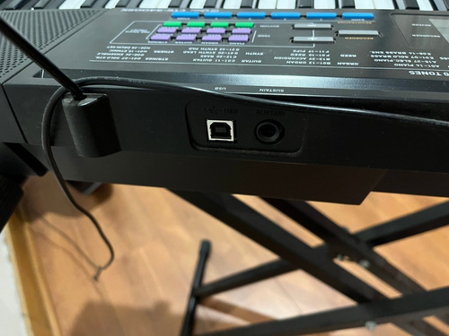 Imagen 6 de 7 de Teclado Casio Ctk-3400 Con Atril Y Fuente De Poder
