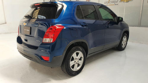 Imagen 5 de 15 de Chevrolet Trax 2019 1.8 Ls Mt