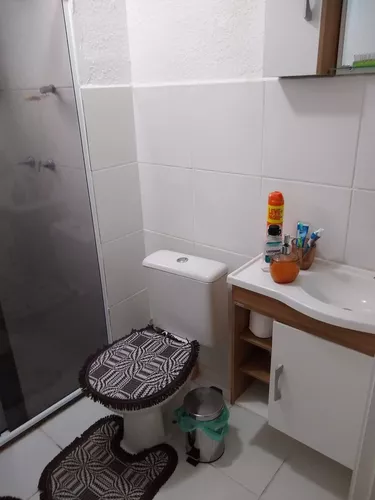 2 Quartos,sala Cozinha E 1 Banheiro